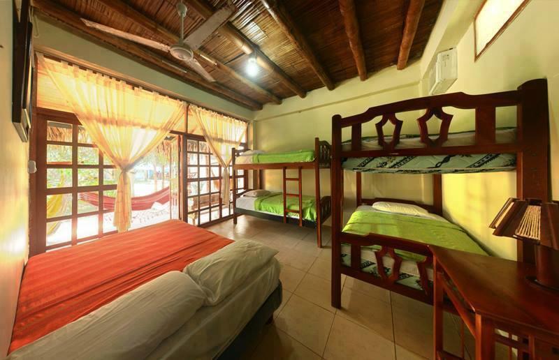 Hotel Sumpa มอนตาญิตาร์ ภายนอก รูปภาพ